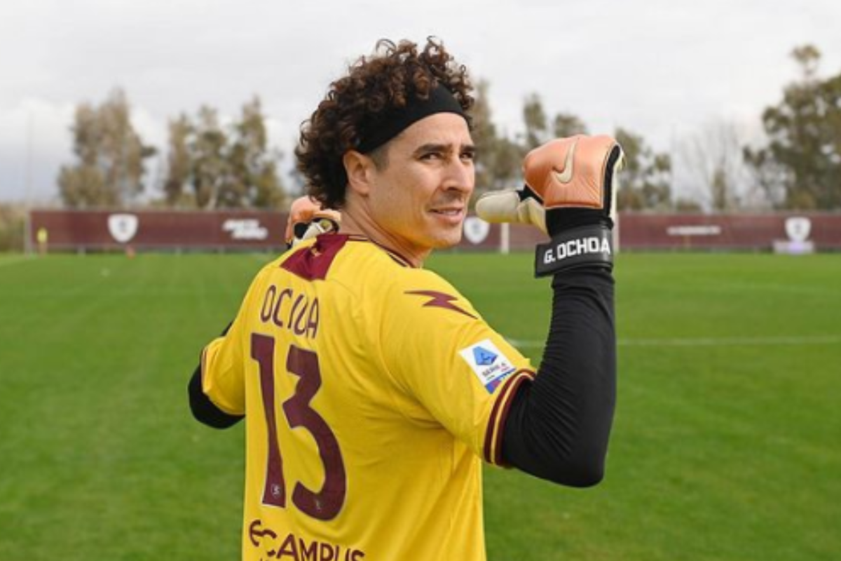 Foto:Instagram/@yosoy8a|Memo Ochoa debuta en el Salernitana; le anotaron 2 goles