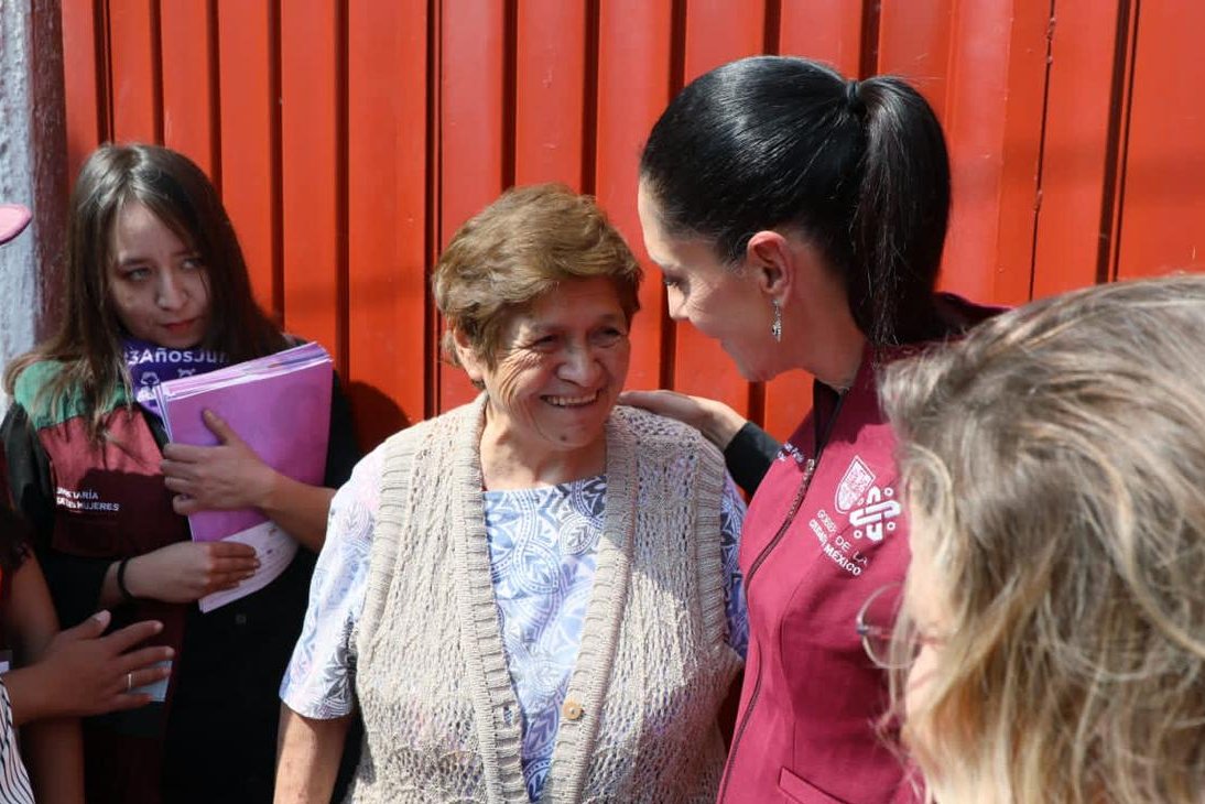 Programa Foto: @Claudiashein | El reforzamiento del programa “Barrio Adentro” surgió tras el reparto de cobijas.