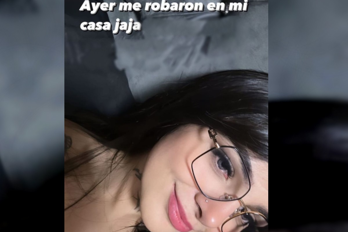 La modelo de Only Fans, Karely Ruiz denunció en redes que fue víctima de robo en su casa