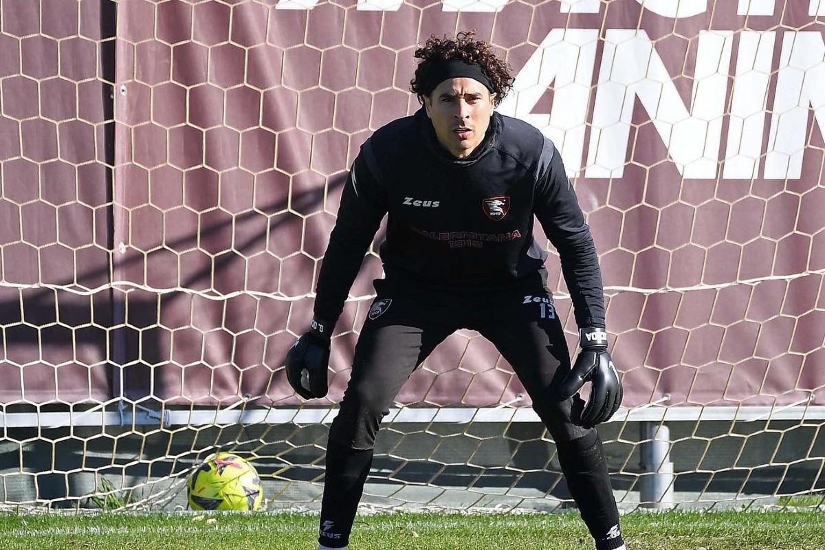 salernitana-ochoa