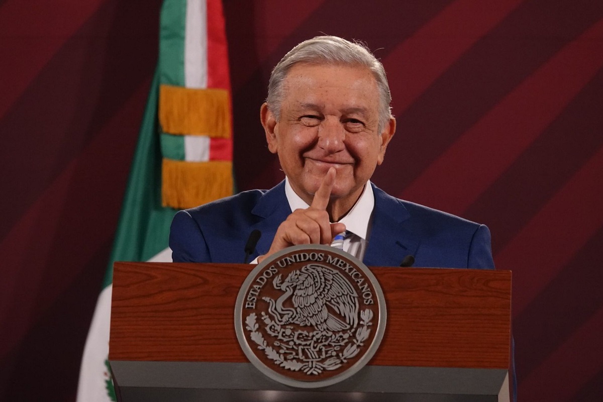 AMLO mostró la carta que envío a China para pedirle su intervención en el combate al fentanilo.