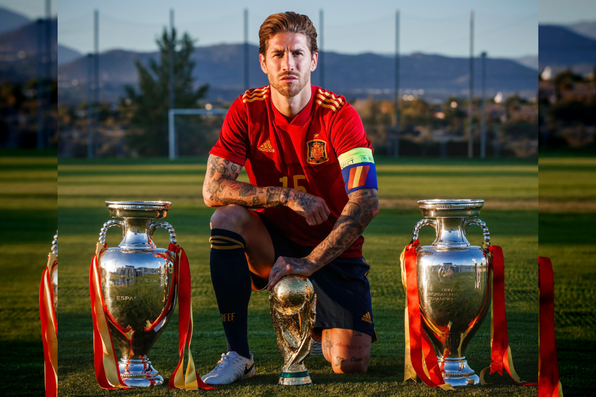 El defensa Sergio Ramos anunció este jueves mediante un comunicado su retirada de la selección española