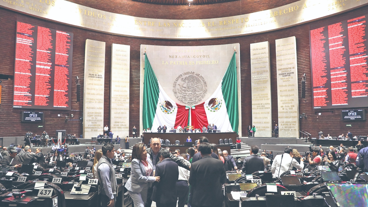 El Consejo General de la Abogacía Mexicana llamó a las autoridades electorales a que eviten la sobre representación del oficialismo