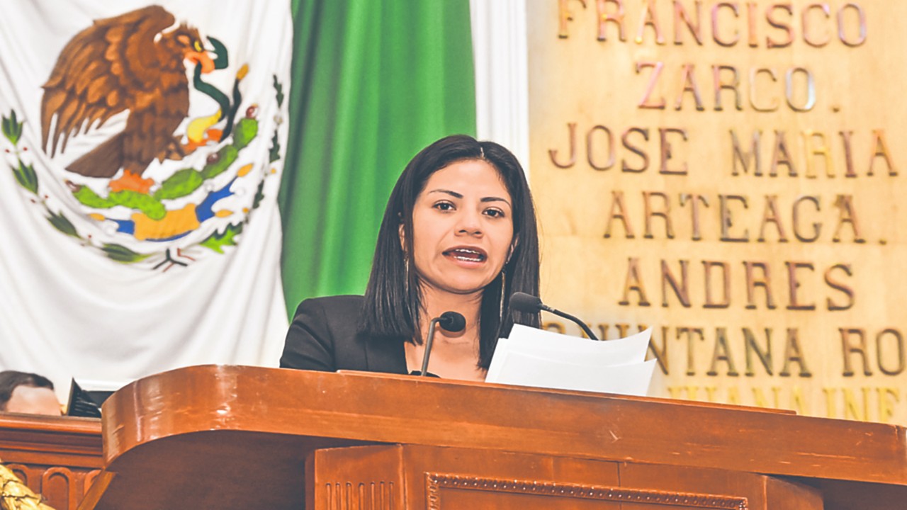 MIRIAM CRUZ