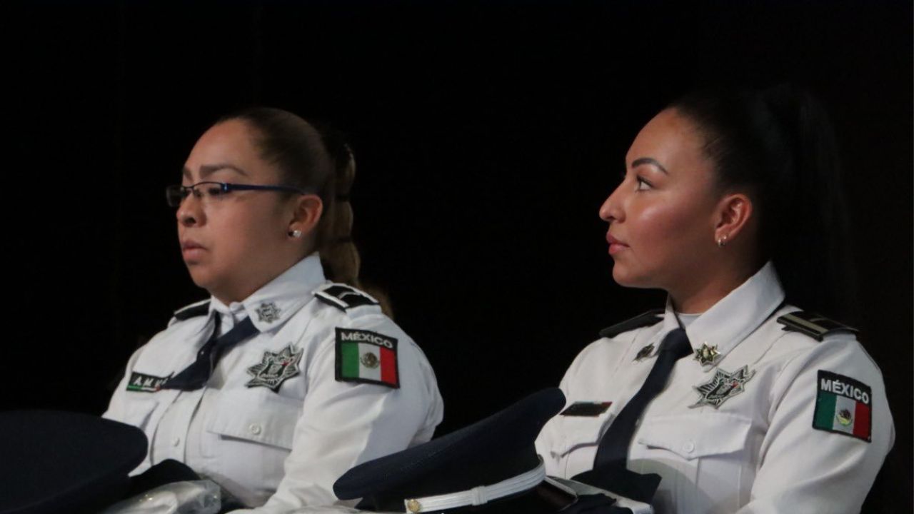 Mujeres policías