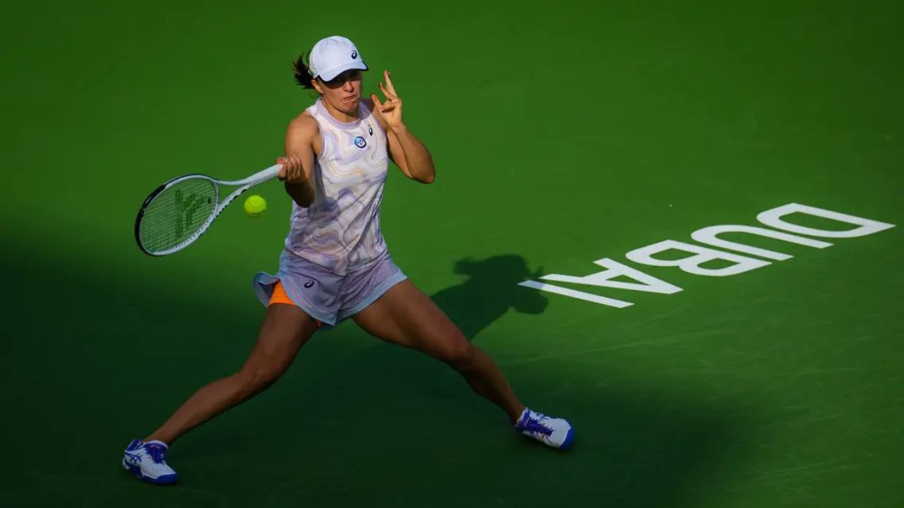 La polaca Iga Swiatek sigue cómoda en la cima del tenis mundial femenino