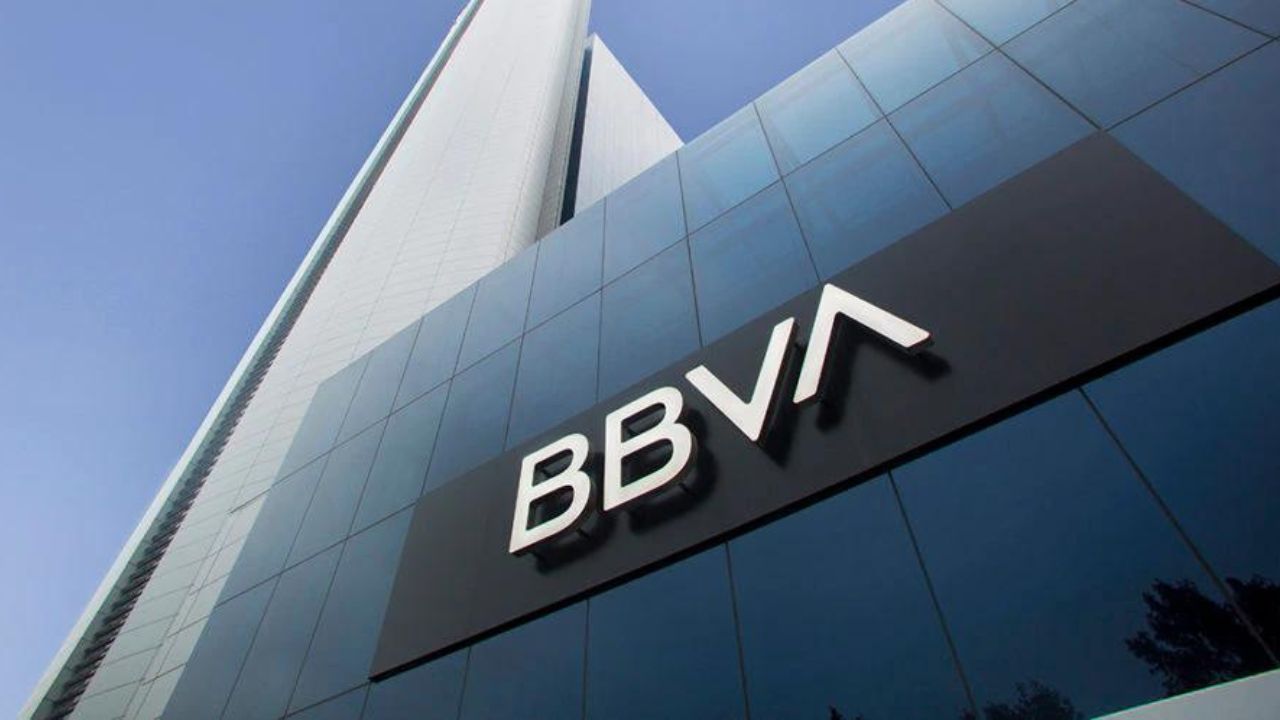 BBVA México ajustó al alza su pronóstico de crecimiento económico para el país en 2023