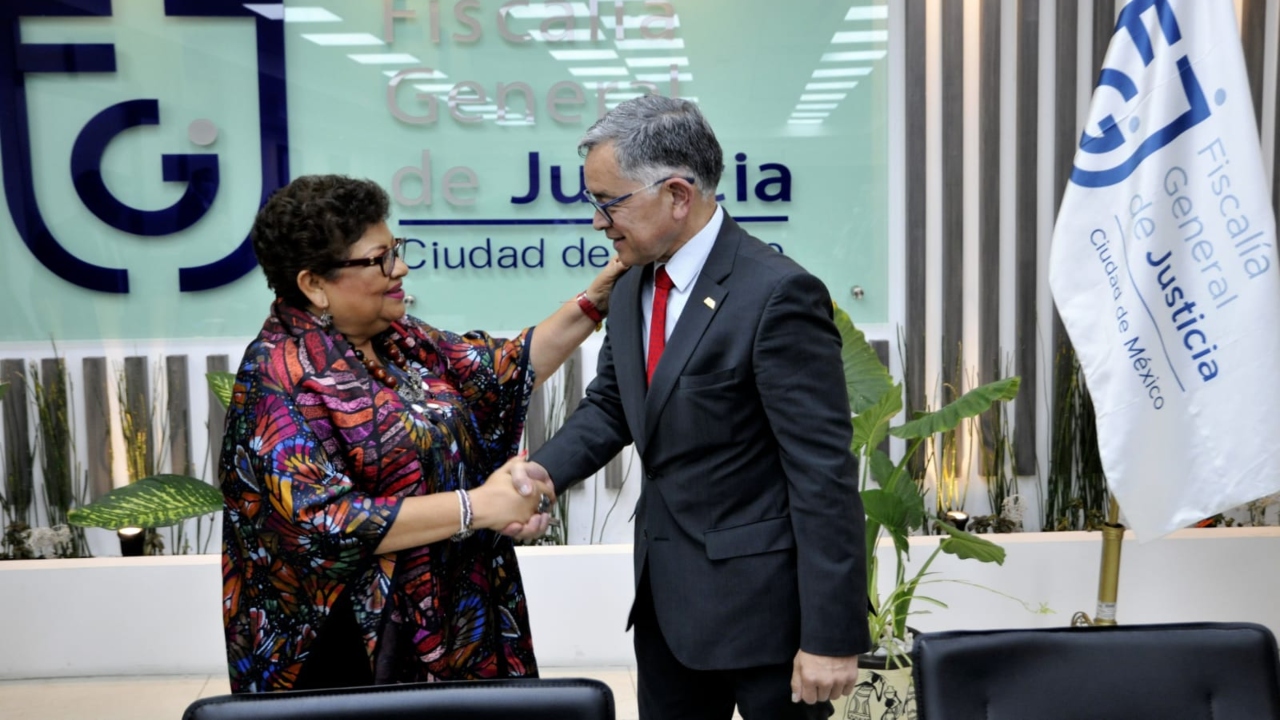 José Antonio de los Reyes Heredia destacó que el convenio significa la oportunidad histórica de dar un paso contundente en la transformación universitaria