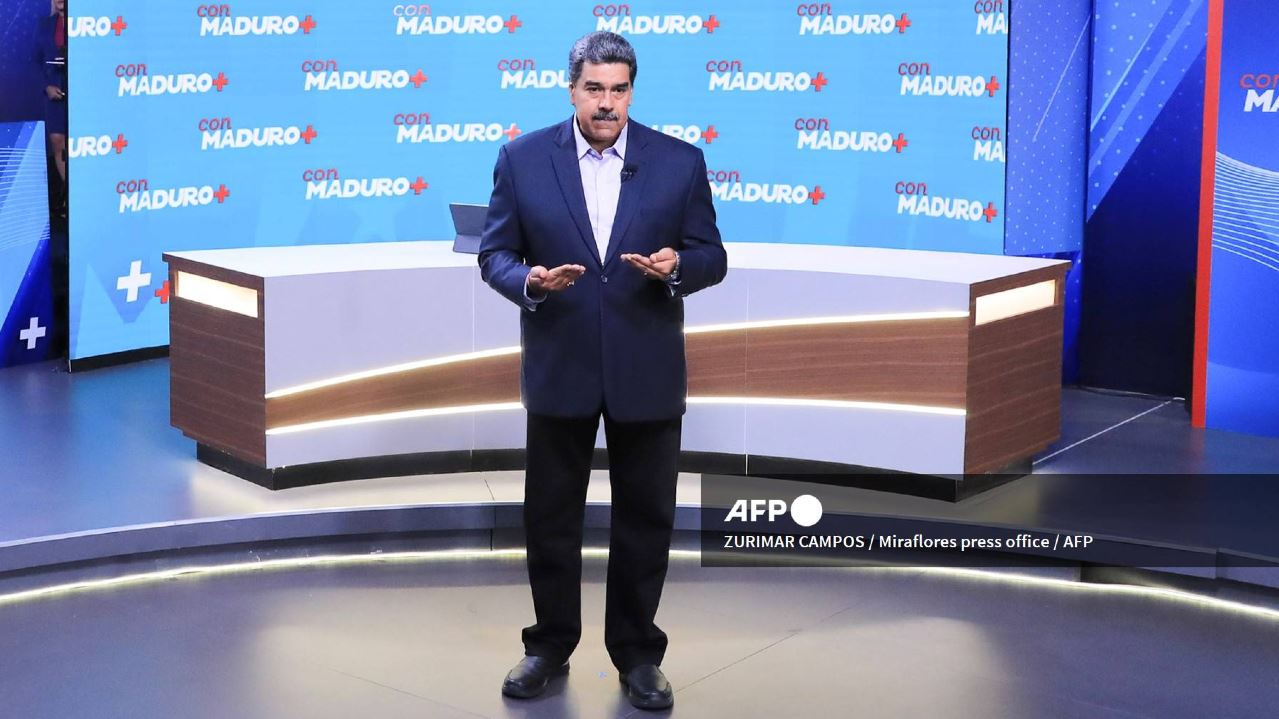 AFP | Nicolás Maduro estrena programa en televisión.