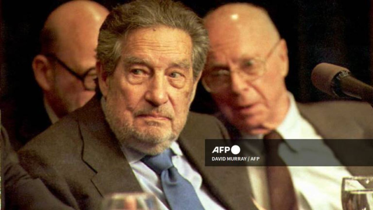 El legado cultural del poeta mexicano Octavio Paz, Premio Nobel de Literatura en 1990, empieza a salir a luz