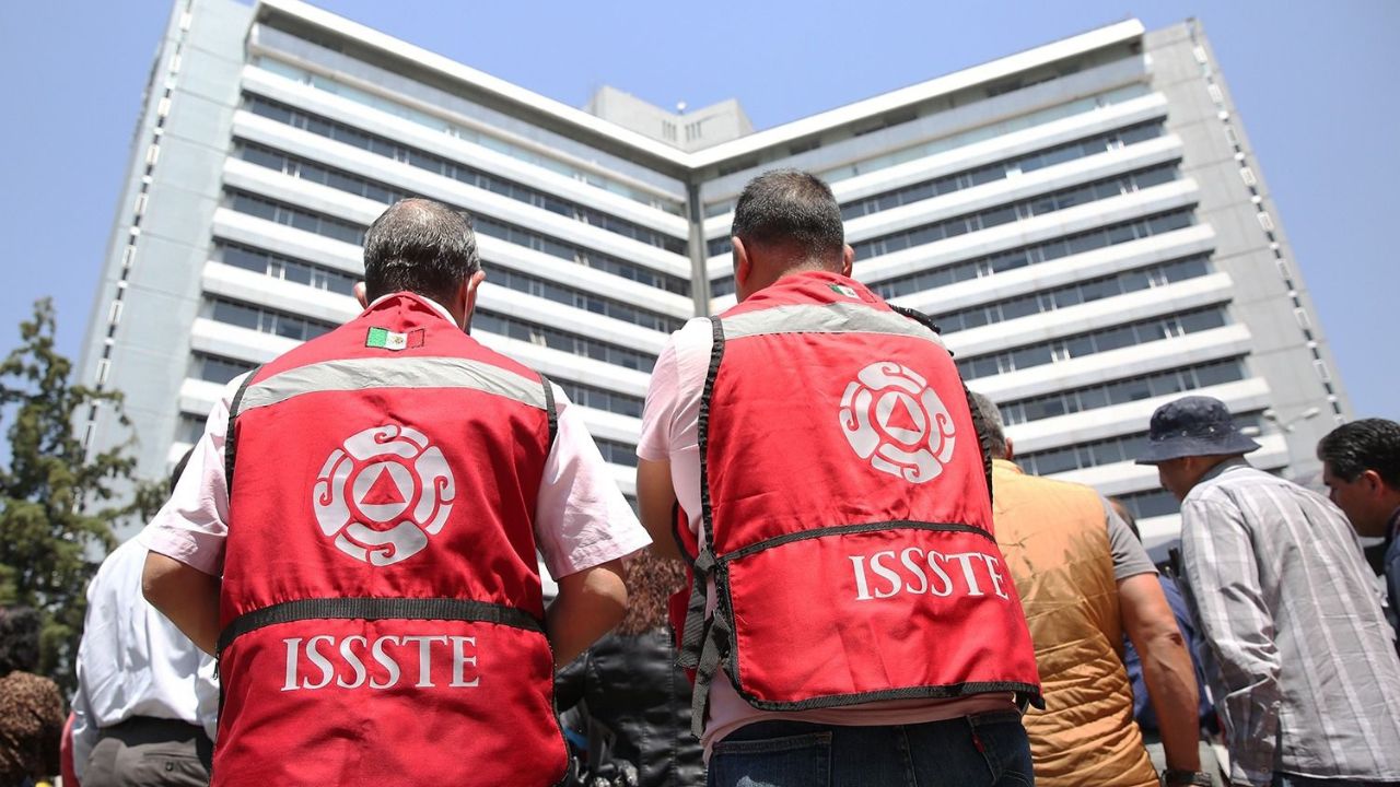 Trabajadores y derechohabientes del Issste se sumaron al Primer Simulacro Nacional 2023