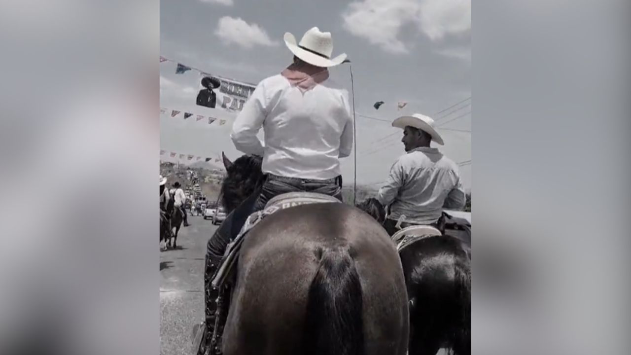 Ángel García Yáñez, se cayó de un caballo el fin de semana lo que le ocasionó una herida en la cabeza