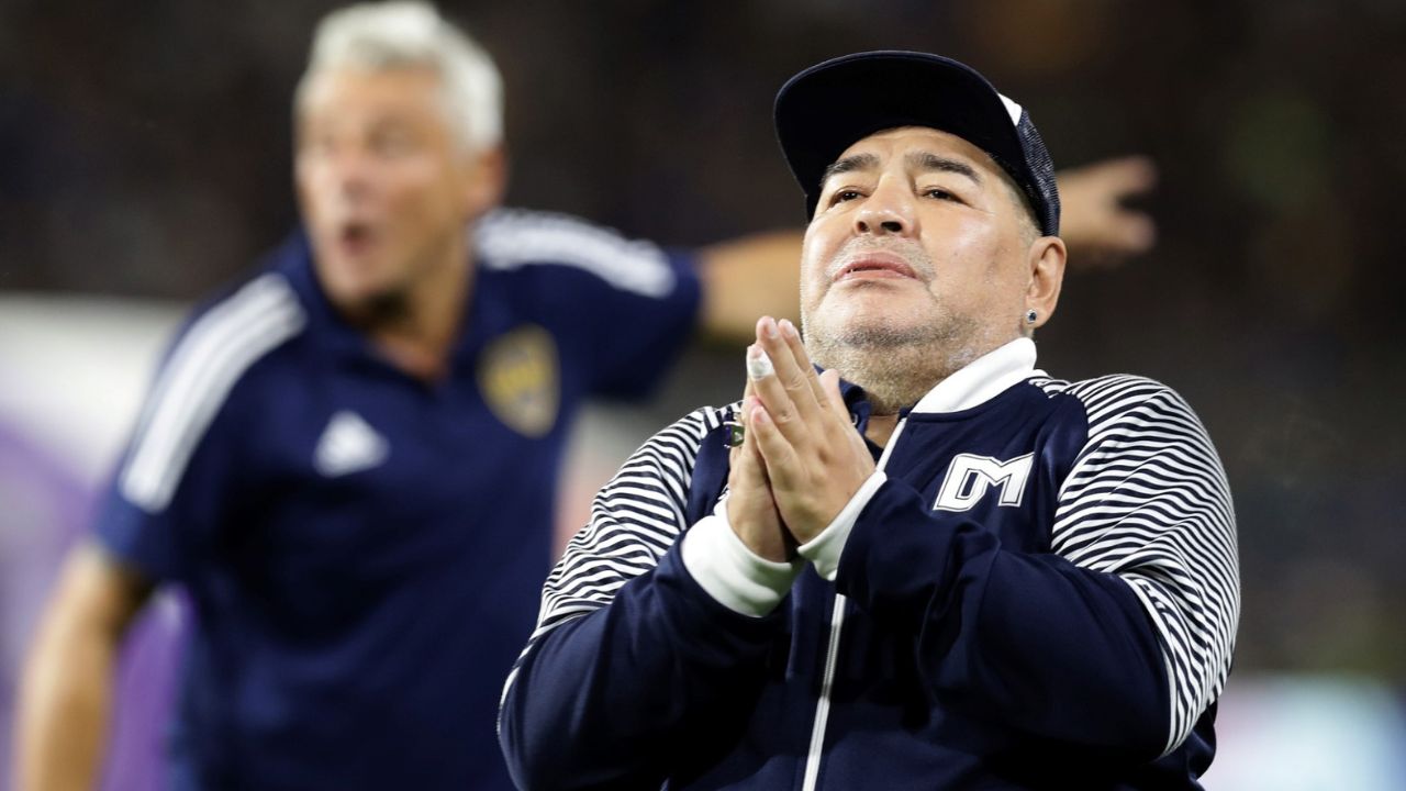 Maradona, considerado uno de los mejores futbolistas de la historia y emblema de la selección Albiceleste, falleció a los 60 años