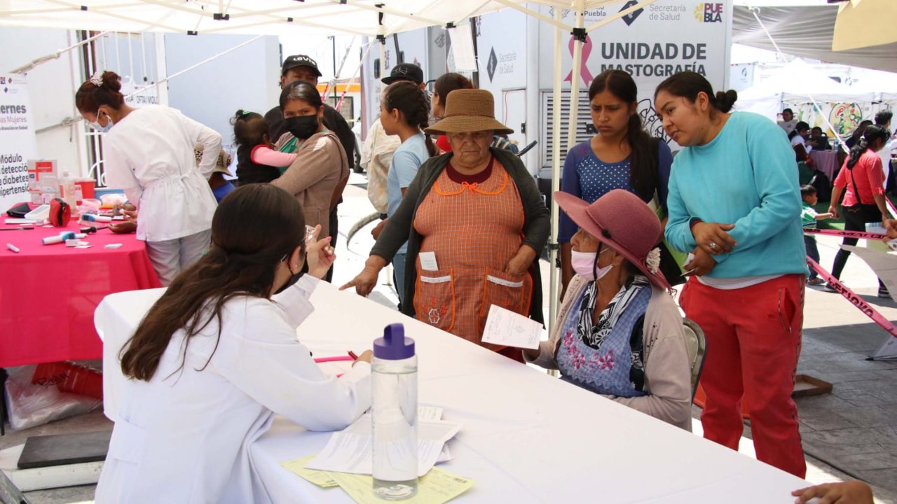 Martínez García invitó a las mujeres de todas las edades a aprovechar cada uno de los servicios