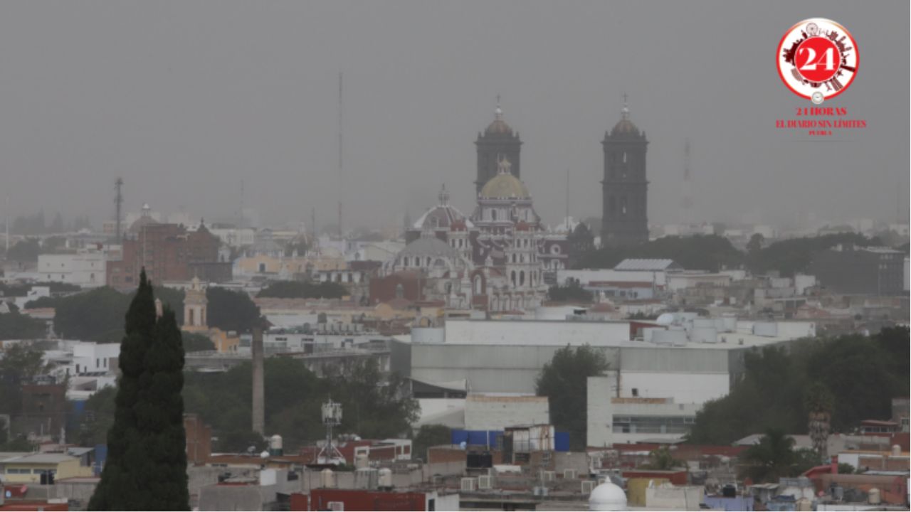 Amanece Puebla tapizada de ceniza.