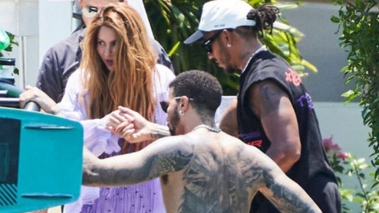 Foto:Twitter/@@Jali_Cotrina|¿Romance? Captan a Shakira con Lewis Hamilton de paseo en Miami