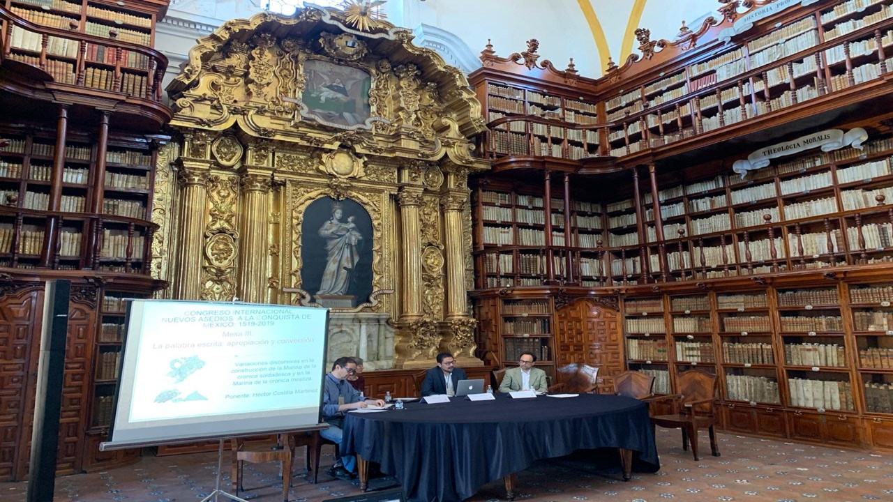 La Biblioteca Palafoxiana es una de las bibliotecas más impresionantes de México