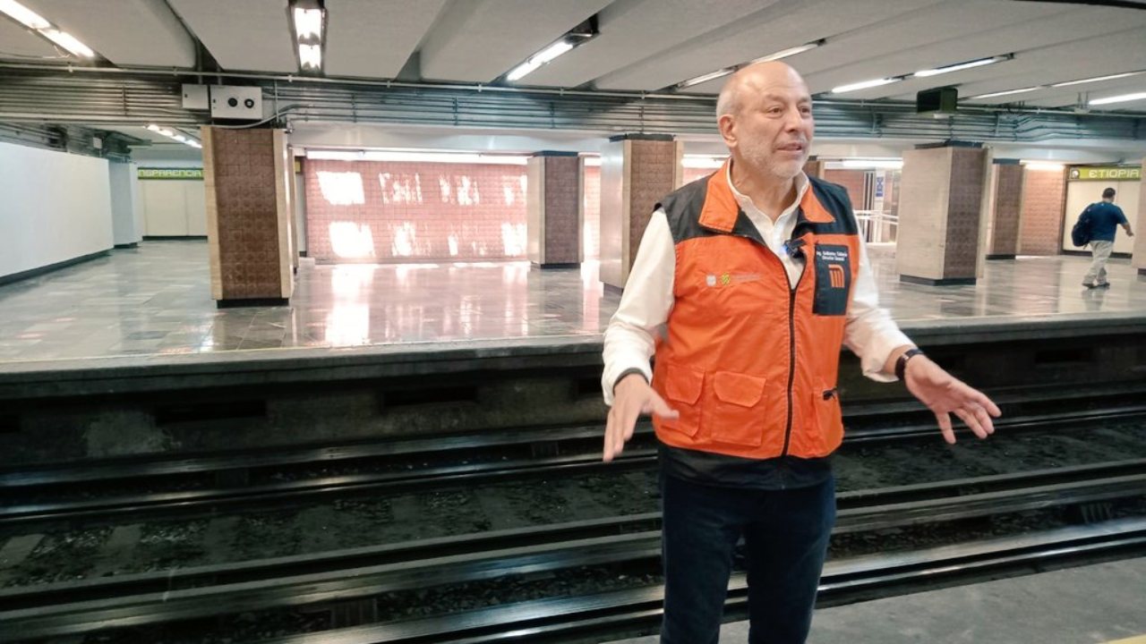 Guillermo Calderón director general del Sistema de Transporte Colectivo Metro.