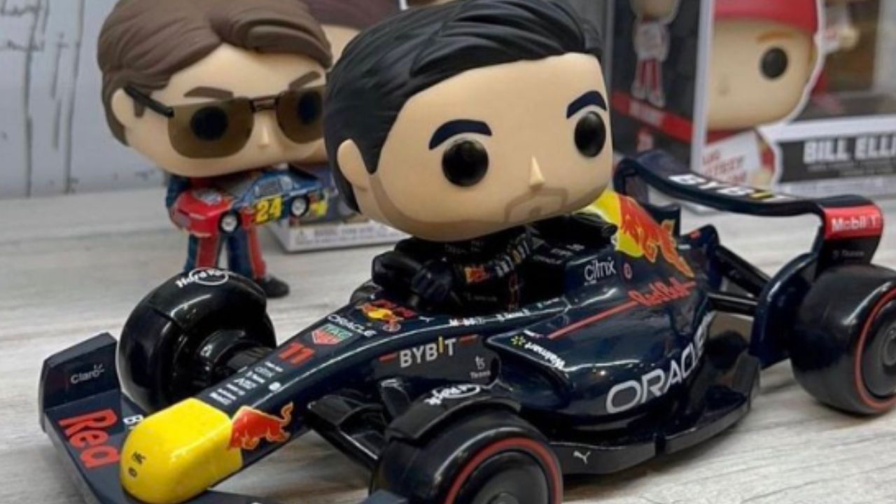 Foto:Redes sociales|¿Lo viste? Así podría ser el “Funko Pop” del piloto Checo Pérez