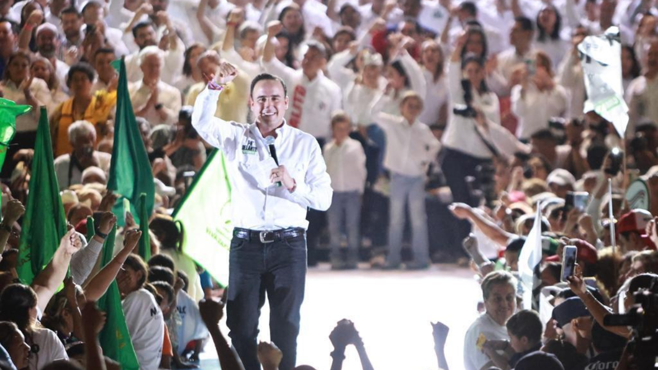 Foto: Especial | Con el respaldo de más de 15 mil ciudadanos, Manolo Jiménez llevó a cabo su cierre de campaña en la región Sureste.