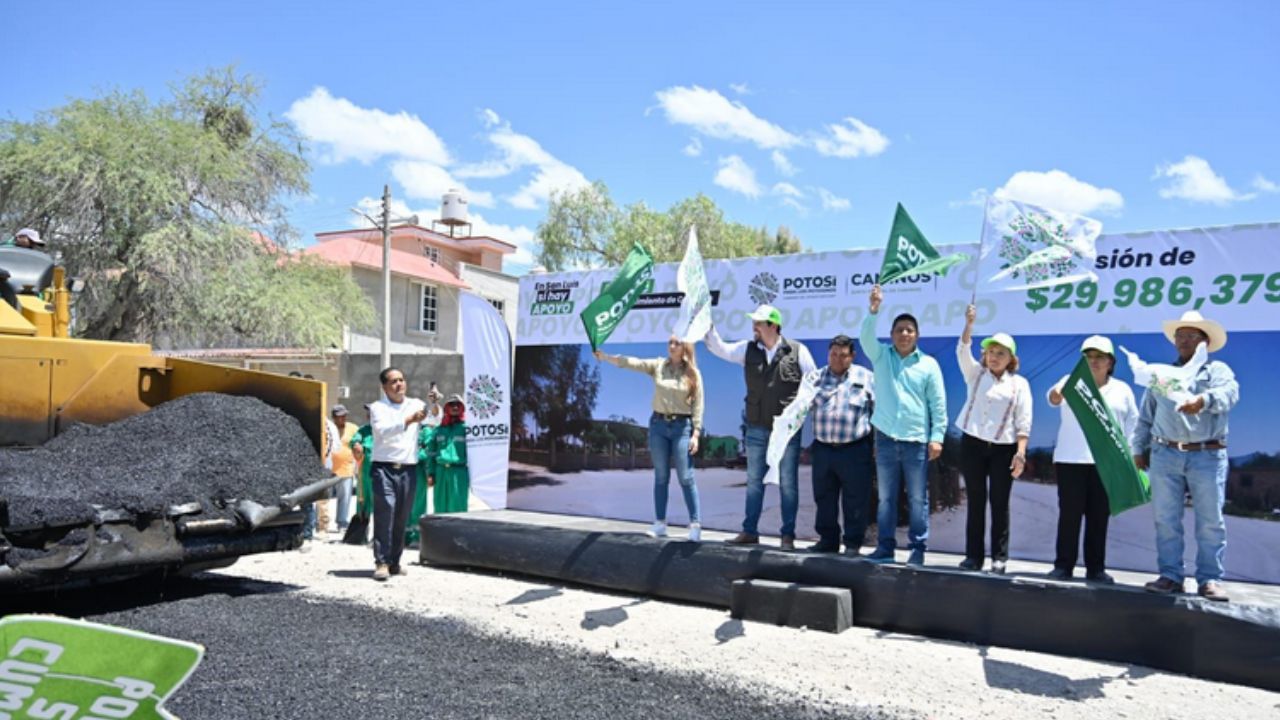 Ricardo Gallardo Cardona, inició la reconstrucción del camino a Palomas, con una longitud de 12.8 kilómetros y una inversión cercana a los 30 millones de pesos