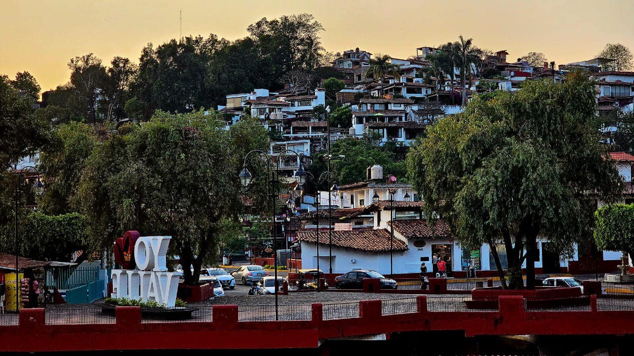 Valle de Bravo es uno de los tantos Pueblos Mágicos del EDOMEX que tienes que visitar