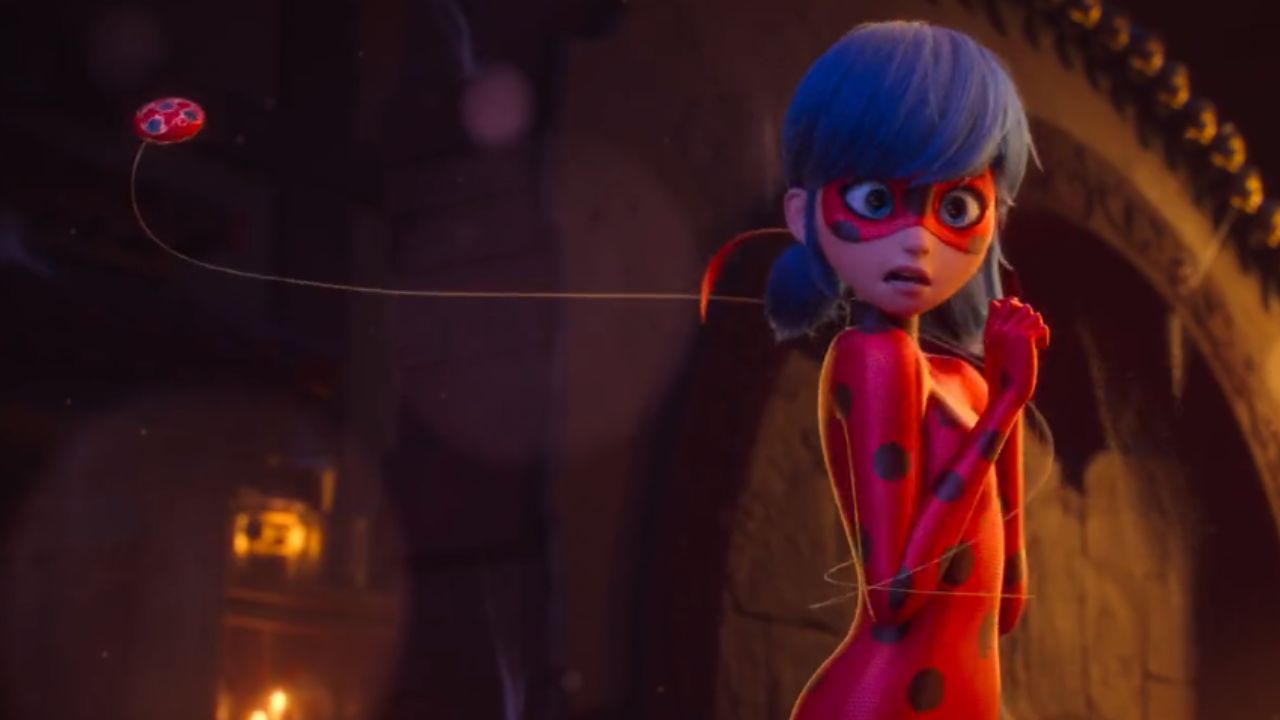 La plataforma de streaming, Netflix lanzó un nuevo tráiler así como fecha de estreno de la nueva película de 'Miraculous: Las aventuras de Ladybug. 