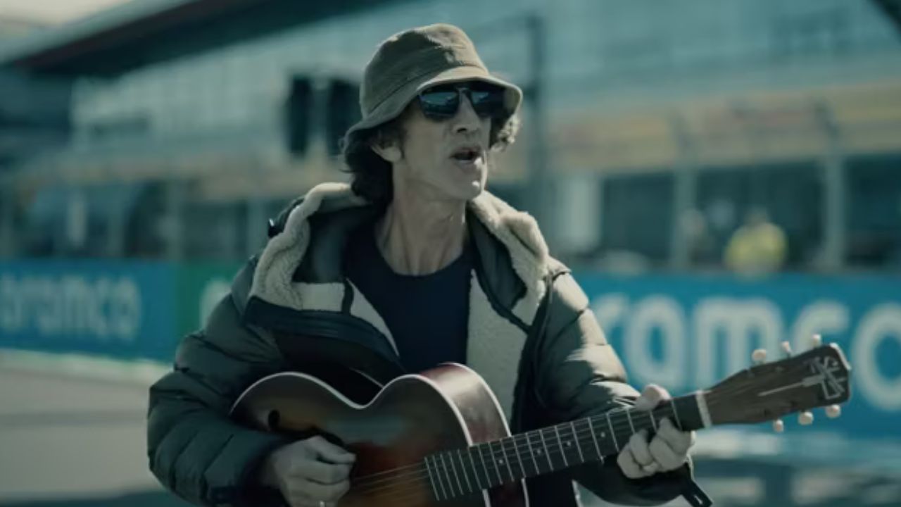 Richard Ashcroft, recreó el video musical de "Bitter Sweet Symphony" de The Verve para la F1.