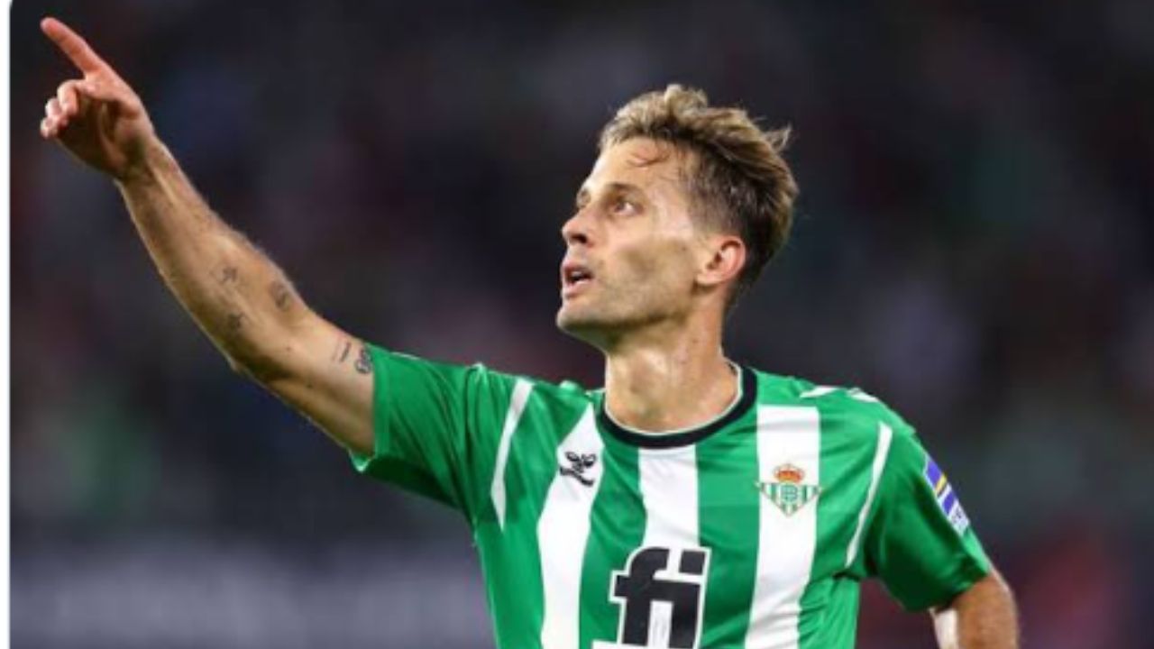 Foto:Redes sociales|¿A poco sí? Los Rayados están en busca de fichar a Sergio Canales