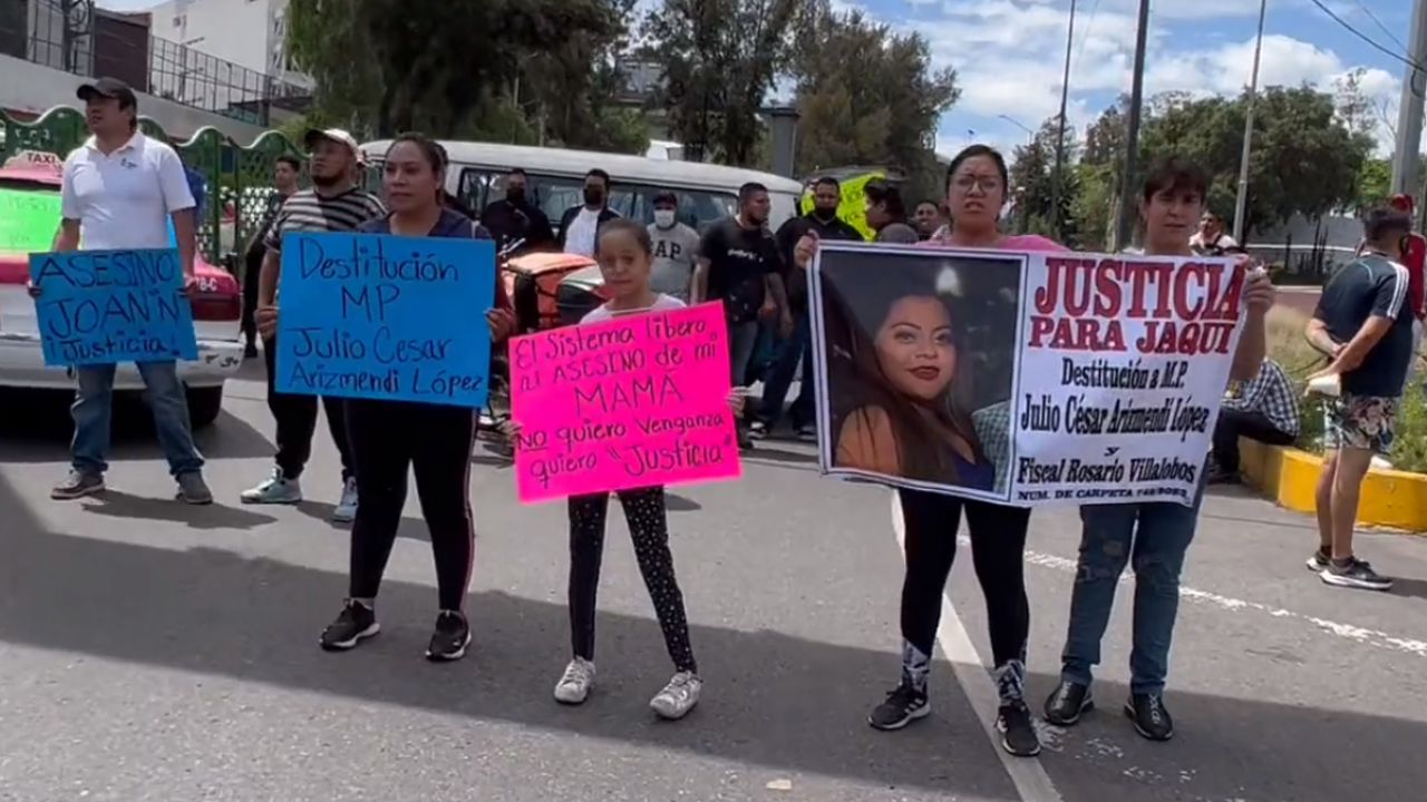 VIDEO: Bloquean la autopista México-Cuernavaca; exigen justicia por la muerte de Jaqui