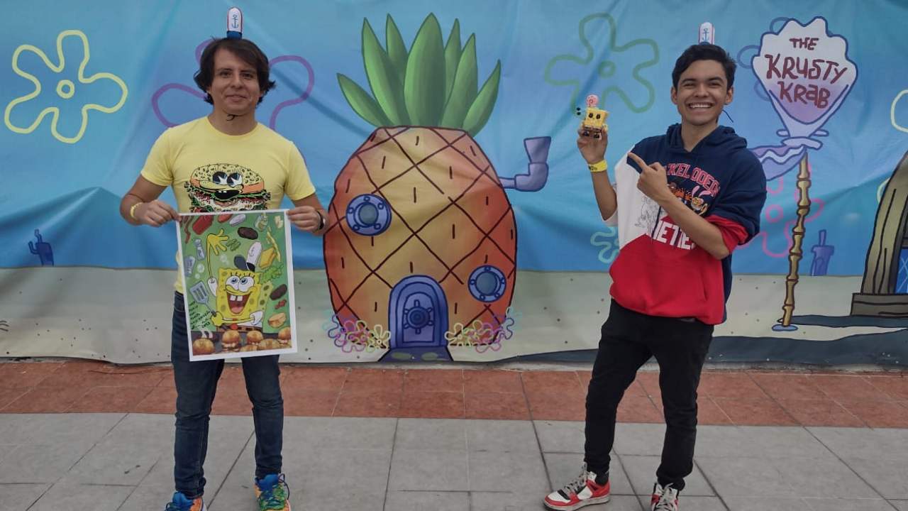 Sábado y domingo, jóvenes y adultos acuden al Happy Ever Fest en la Ciudad de México para revivir su infancia con los personajes de sus caricaturas favoritas.