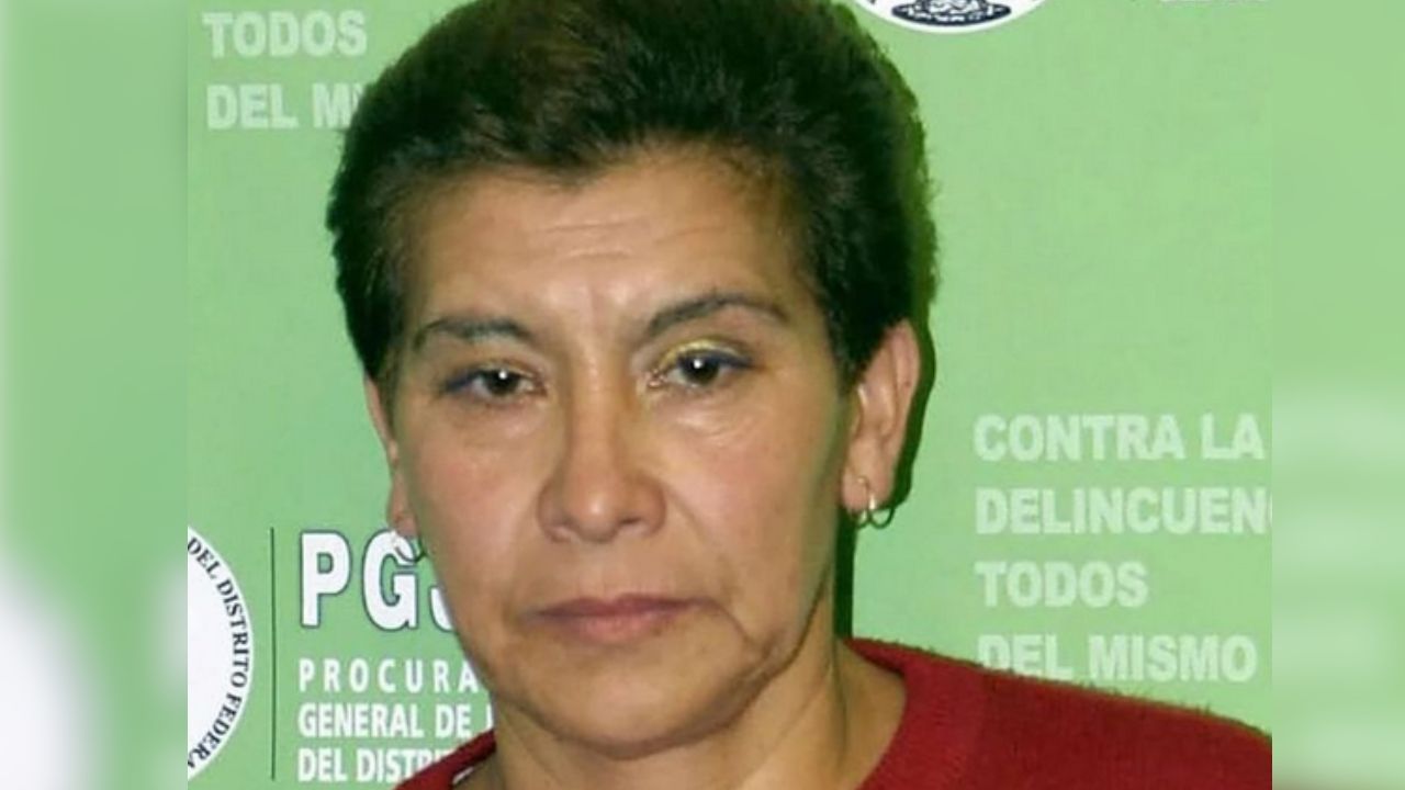 Trasladan de Santa Martha Acatitla al Hospital General Xoco a Juana Barraza conocida como “La Mataviejitas” tras fractura de femur