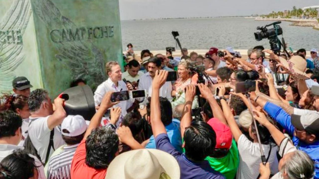 Manuel Velasco, llamó a Pemex a resarcir el daño ecológico causado por el derrame de petróleo en una de sus plataformas