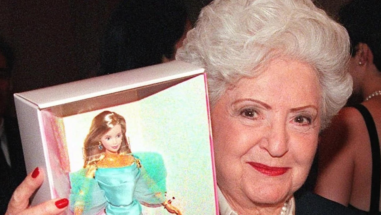 Fotografía de Ruth Handler, la creadora de Barbie