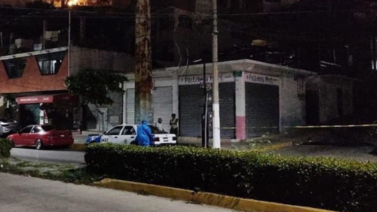 La madrugada del domingo, vecinos informaron sobre un vehículo sospechoso en acapulco