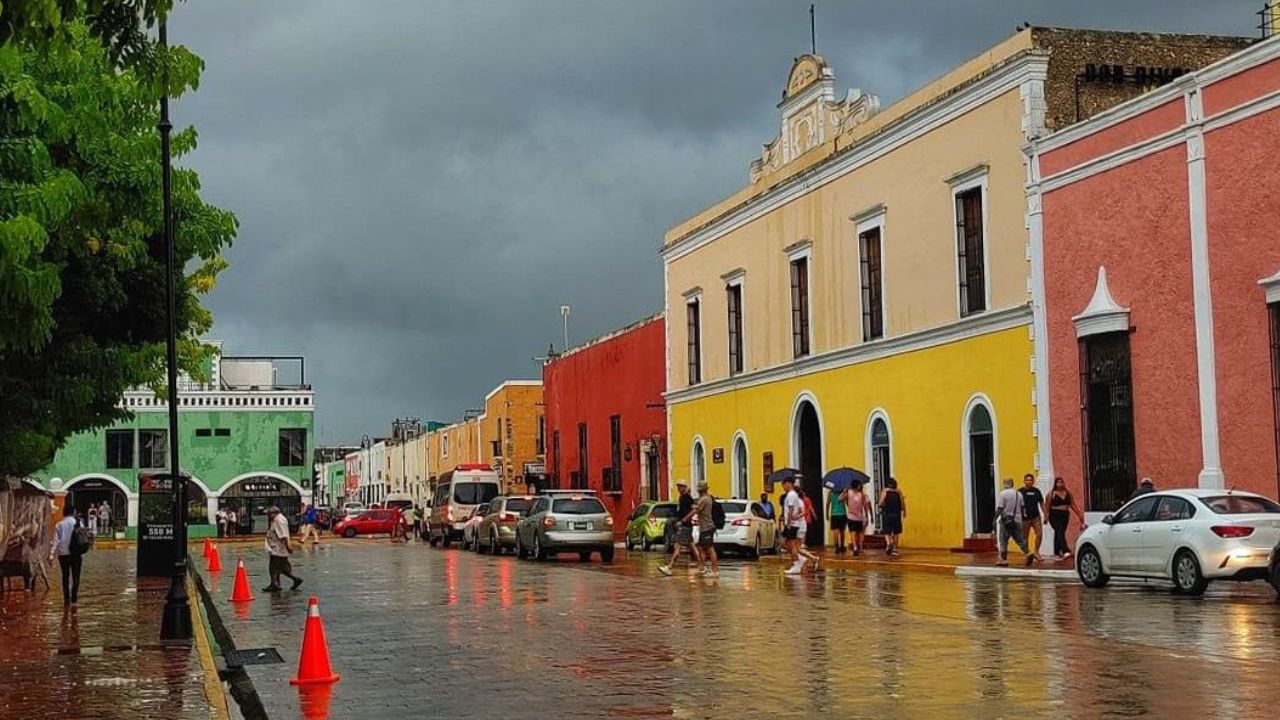 La influencia de Idalia en la costa yucateca provocó el cierre de puertos