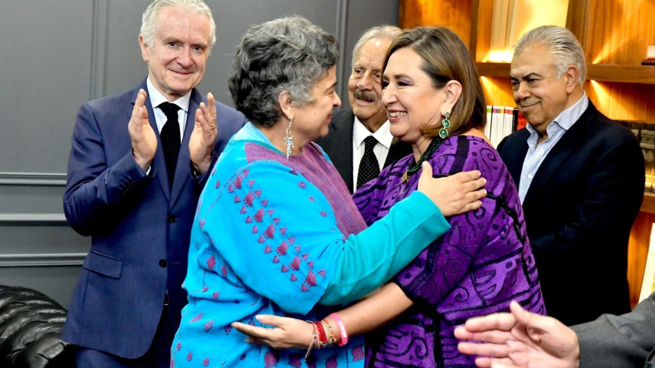 Xóchitl Gálvez y Beatriz Paredes, sostuvieron ayer un encuentro privado -por media hora- en las oficinas de la sede nacional del PRI