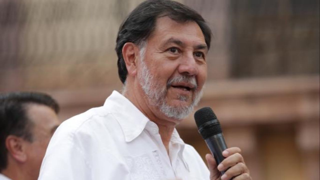 Noroña llama a un Constituyente para una "profunda reforma a la Constitución"