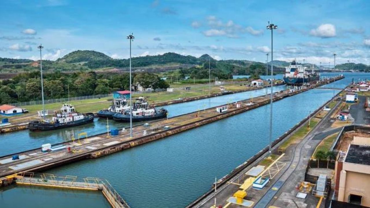 Panamá desmiente que Canal esté cerrado por sequía