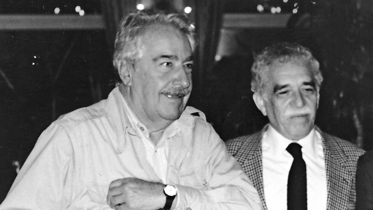 Fotografía de los escritores Álvaro Mutis y Gabriel García Márquez