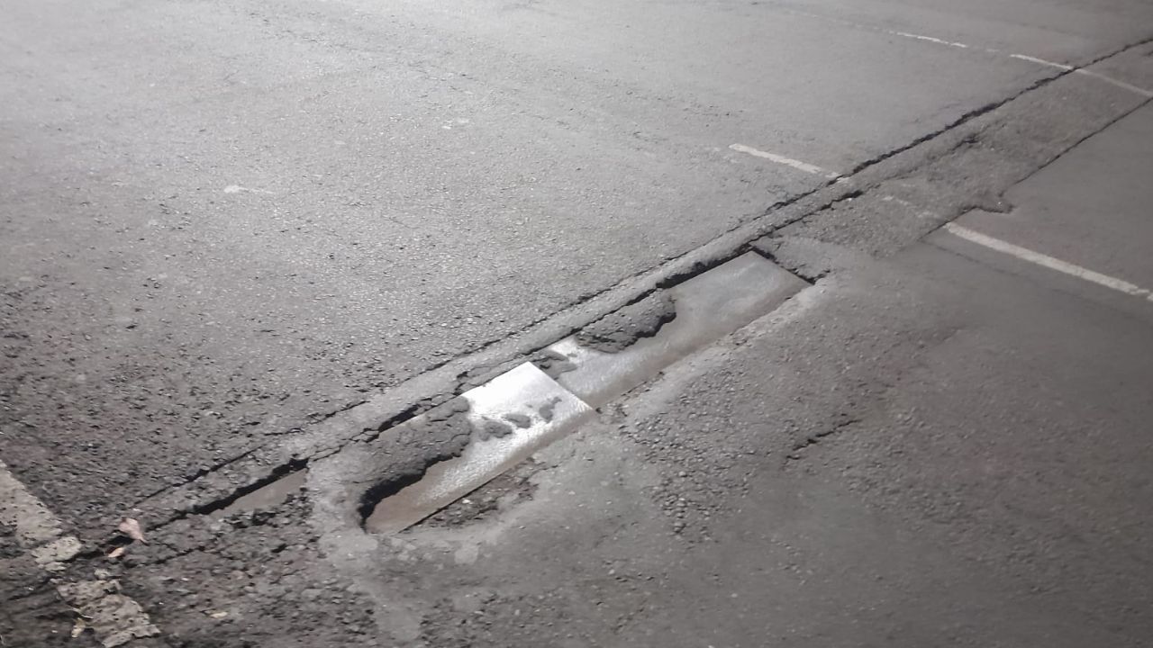 Foto:Especial|Cae ciclista en bache; piden intervención de las autoridades