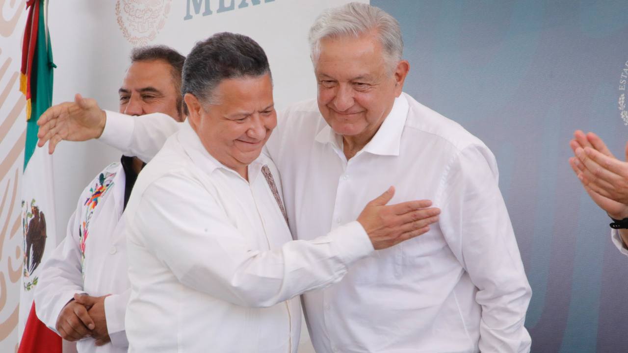 Durante la conferencia matutina que ofreció este jueves en Palacio Nacional el presidente de México, Andrés Manuel López Obrador, reconoció que Hidalgo es una región con mucho futuro, pues la proyección del crecimiento de la capital del país a largo plazo, estará en territorio hidalguense.