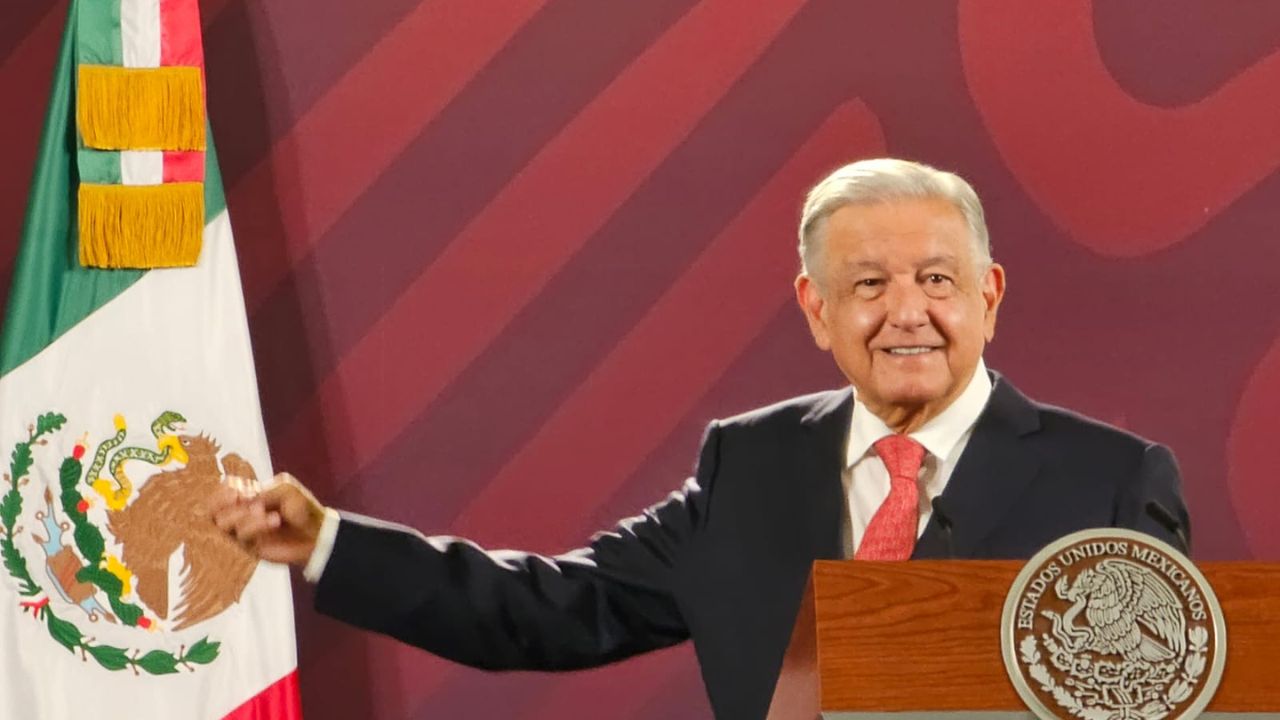 AMLO señaló que entre 8 y 10 funcionarios le han notificado que se van a retirar de su cargo, para contender por un puesto de elección popular.