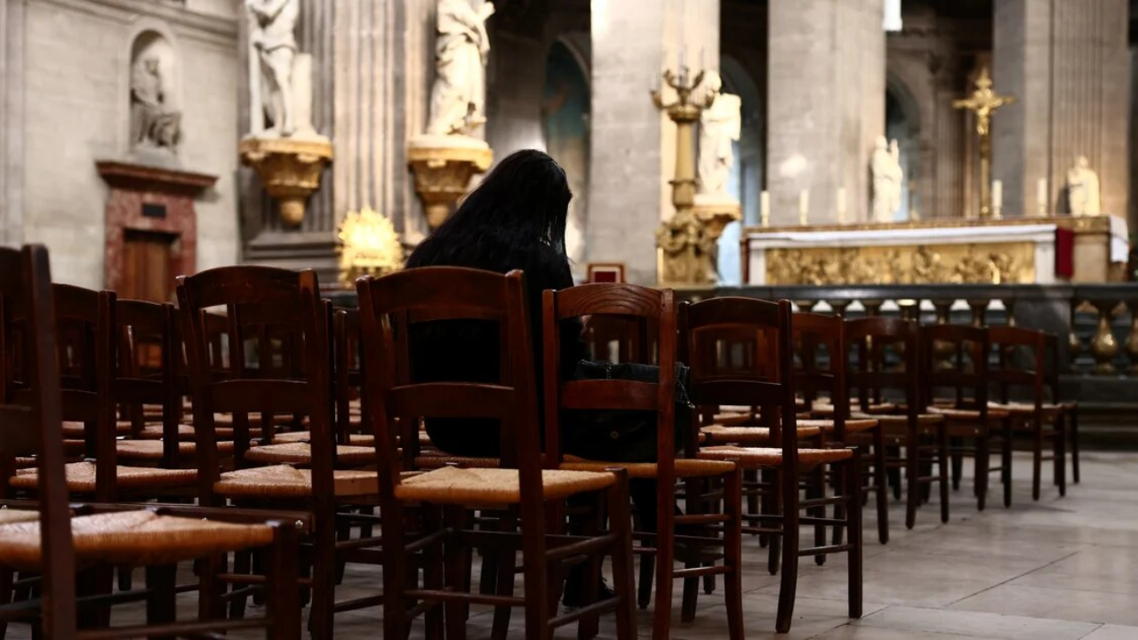 Dirigente belga pide a Iglesia católica "reconocer su culpabilidad" en los abusos sexuales