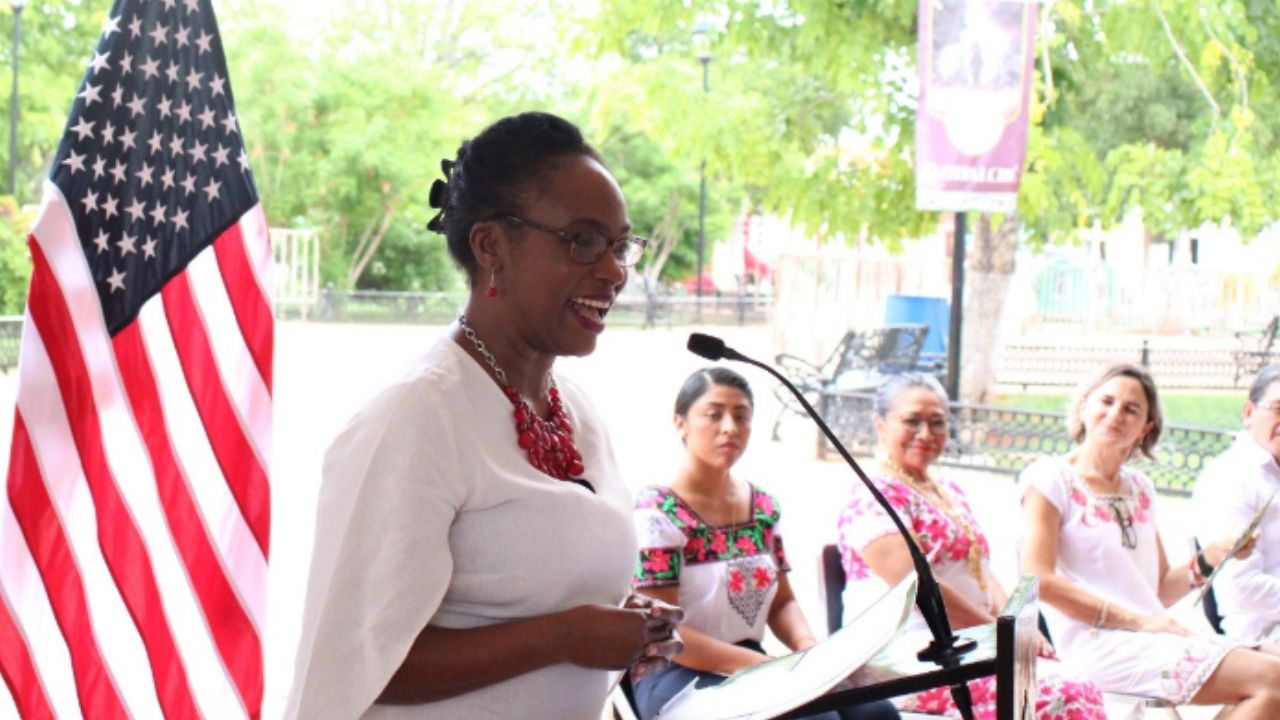 Foto:Especial|Dona consulado de Estados Unidos equipos de ultrasonido portátiles