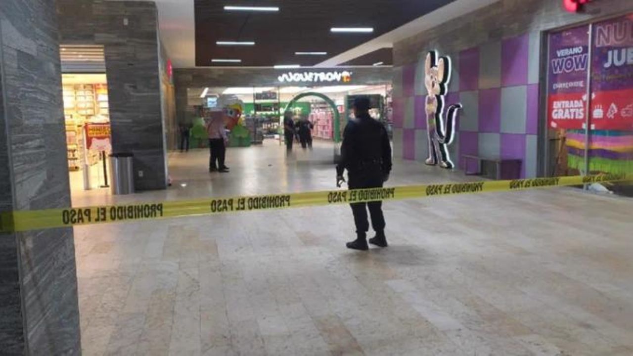 Balacera en la plaza El Dorado deja un muerto y un herido; Fiscalía de SLP abre investigación