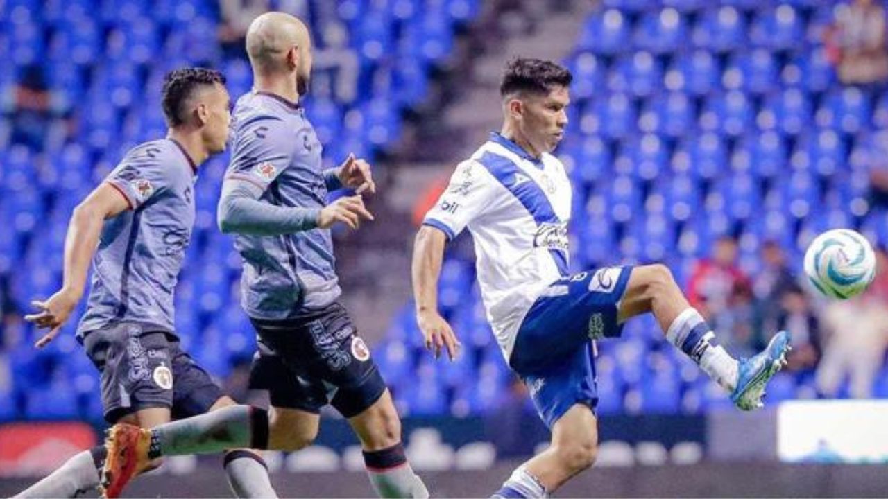 Puebla pierde tres puntos por alineación indebida en el juego contra Xolos