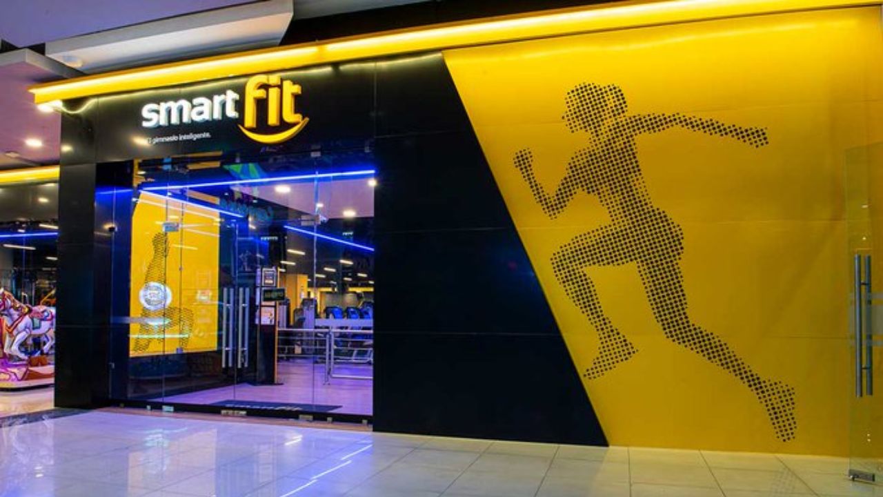 Anuncian cierre temporal de sucursales de Smart Fit en todo Nuevo León