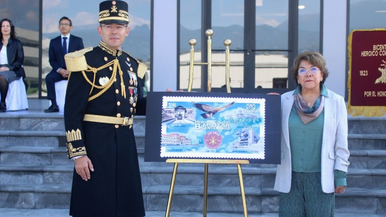 Este miércoles se llevó a cabo la Cancelación de Primer Día de Emisión de la Estampilla Conmemorativa del Bicentenario del Heroico Colegio Militar