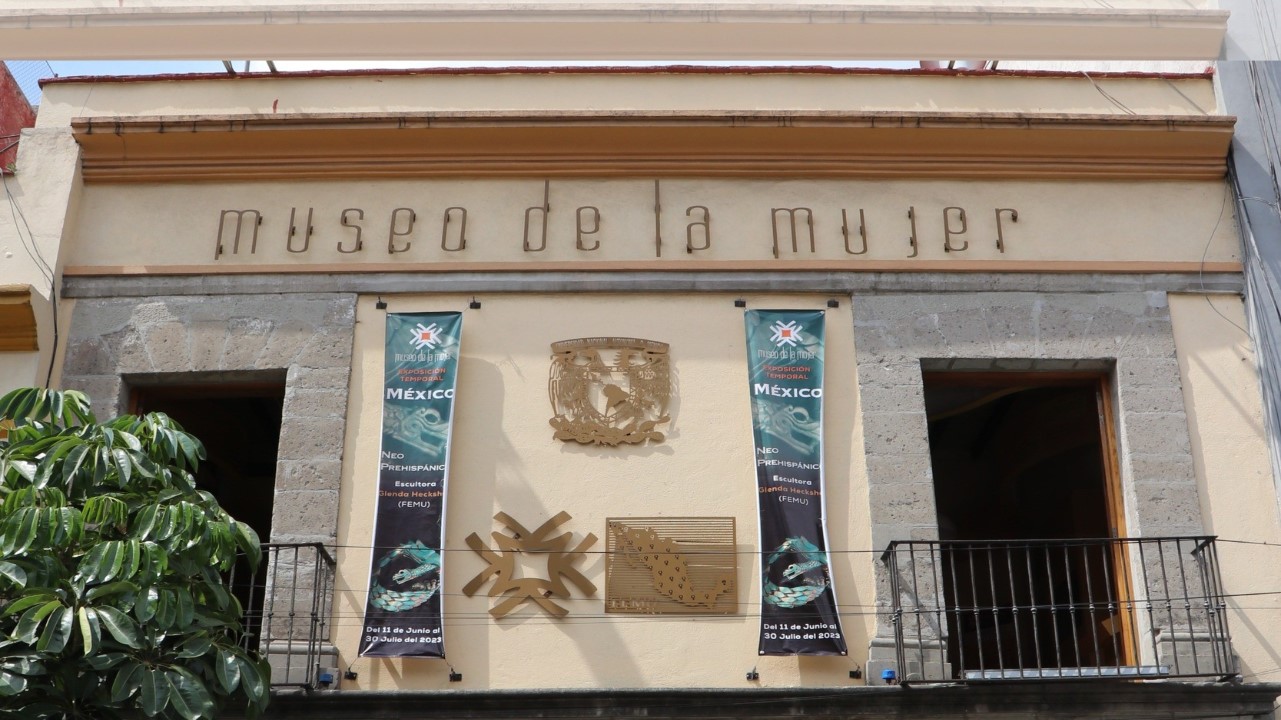 Fotografía de la fachada del Museo de la Mujer